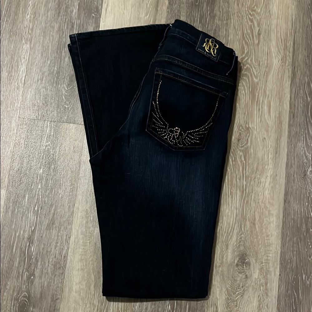 Rock & Republic Blue Boot Cut Jeans with Decorative Stitching